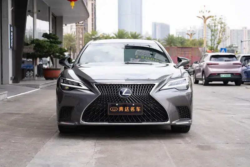 Lexus LS 500h Executive Edition 2021 — миниатюра 2
