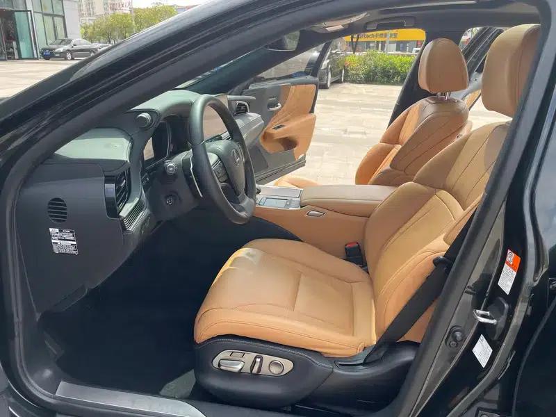 Lexus LS 2021 500h Premium Edition — миниатюра 15