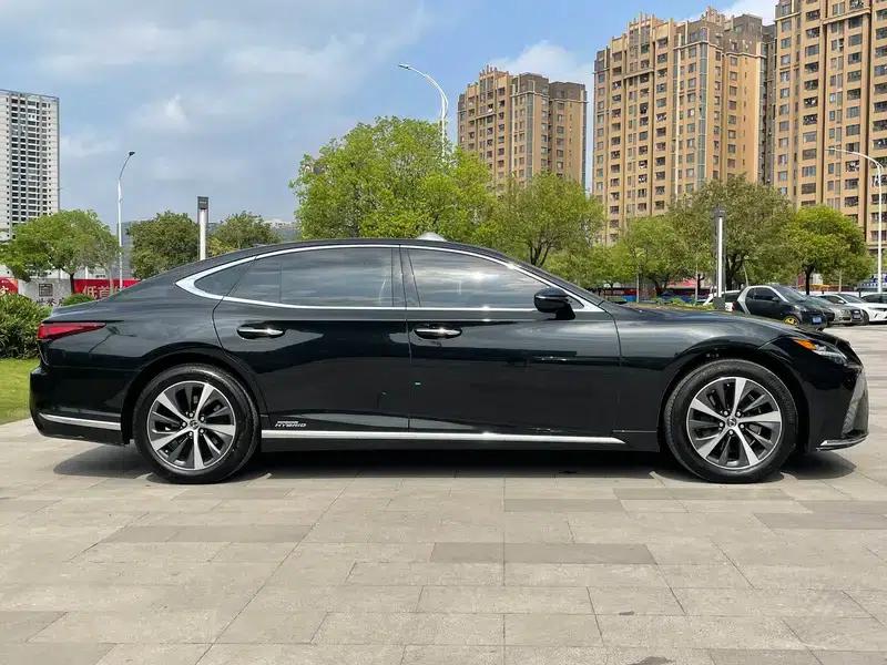 Lexus LS 2021 500h Premium Edition — миниатюра 7