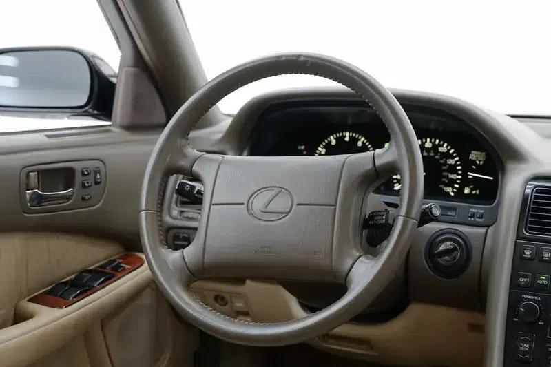 1994 Lexus LS 4.0L Automatic Rear-Wheel Drive 5-Seater (Parallel Import) — миниатюра 13