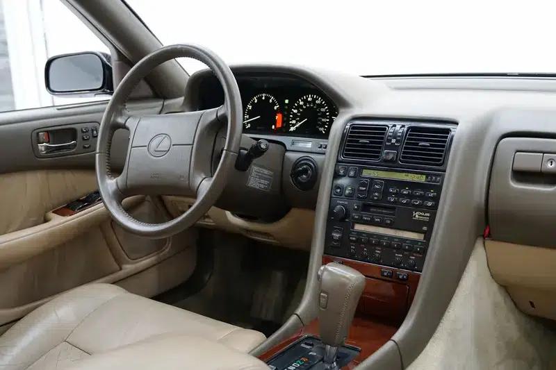 1994 Lexus LS 4.0L Automatic Rear-Wheel Drive 5-Seater (Parallel Import) — миниатюра 15