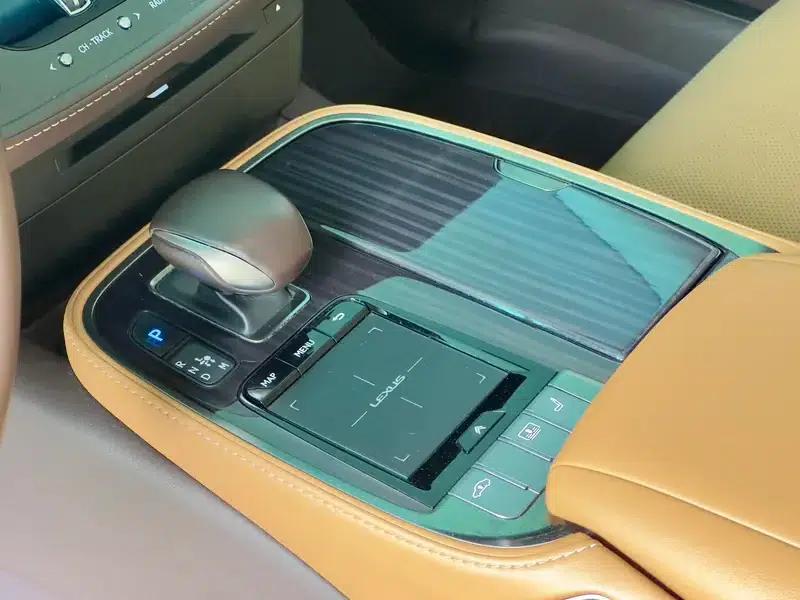 Lexus LS 2018 350 Premium Edition (China VI Emission Standard) — миниатюра 16