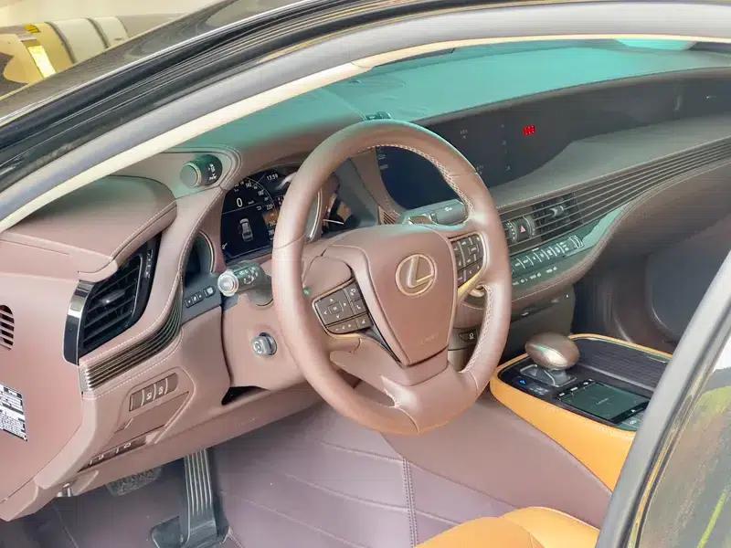 Lexus LS 2018 350 Premium Edition (China VI Emission Standard) — миниатюра 18