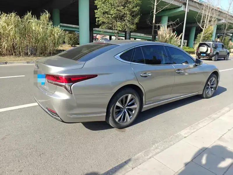 Lexus LS 2020 500h Premium Edition (China VI Emission Standard) — миниатюра 6