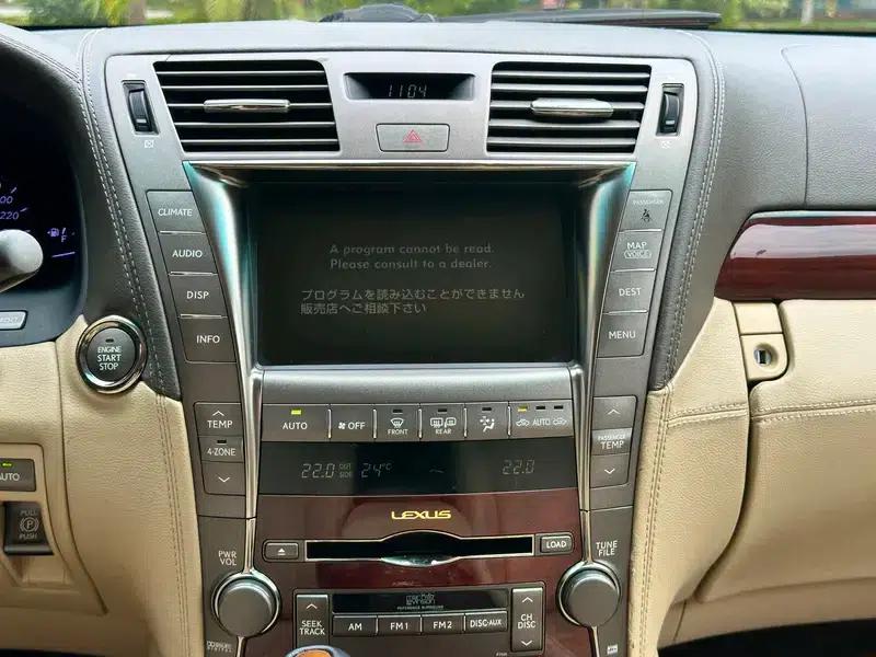 Lexus LS 2010 460L Premium Edition — миниатюра 13