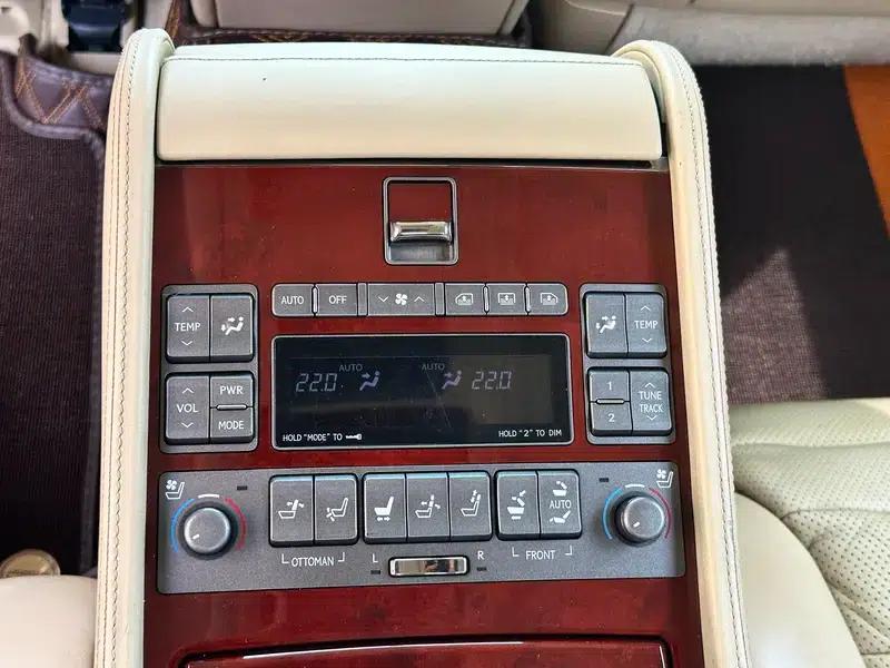 Lexus LS 2010 460L Premium Edition — миниатюра 15
