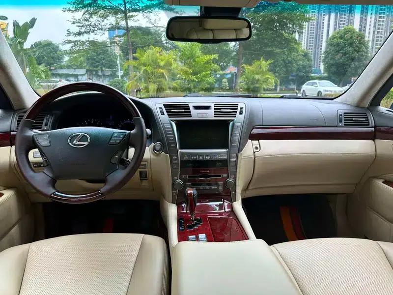 Lexus LS 2010 460L Premium Edition — миниатюра 17