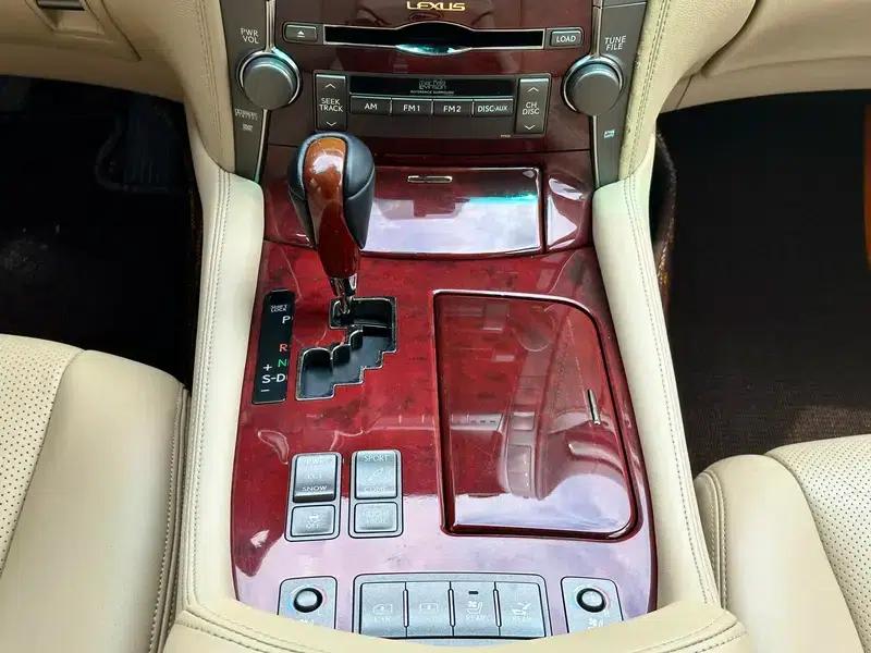 Lexus LS 2010 460L Premium Edition — миниатюра 18