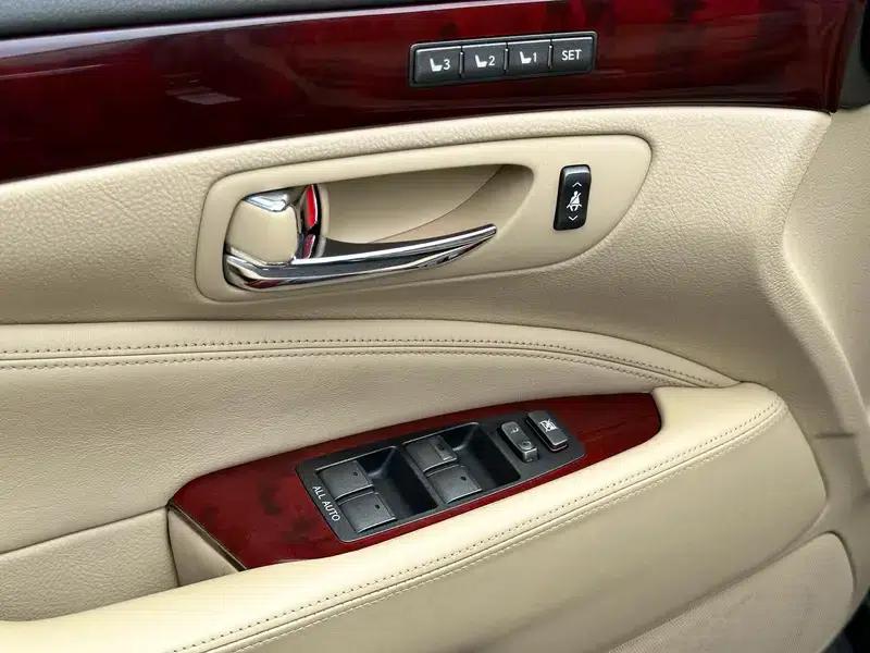 Lexus LS 2010 460L Premium Edition — миниатюра 23
