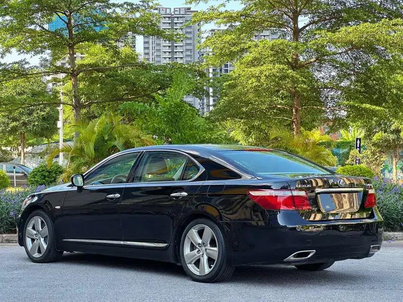 Lexus LS 2010 460L Premium Edition — миниатюра 5
