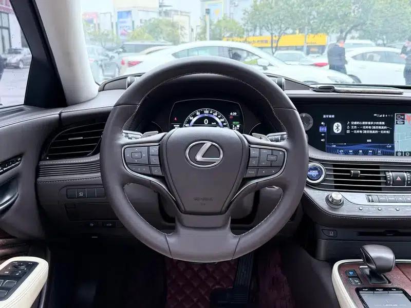 Lexus LS 2018 500h Premium Edition (China V Emission Standard) — миниатюра 15