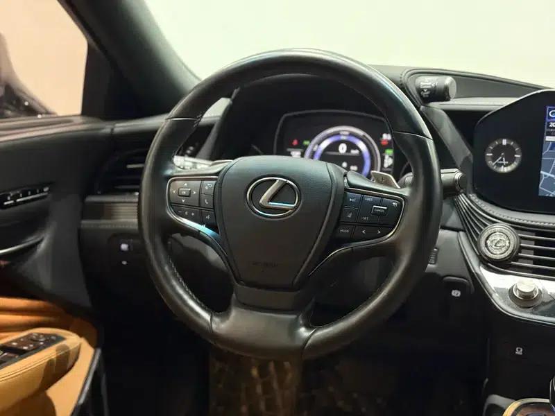 Lexus LS 2021 500h Premium Edition — миниатюра 15
