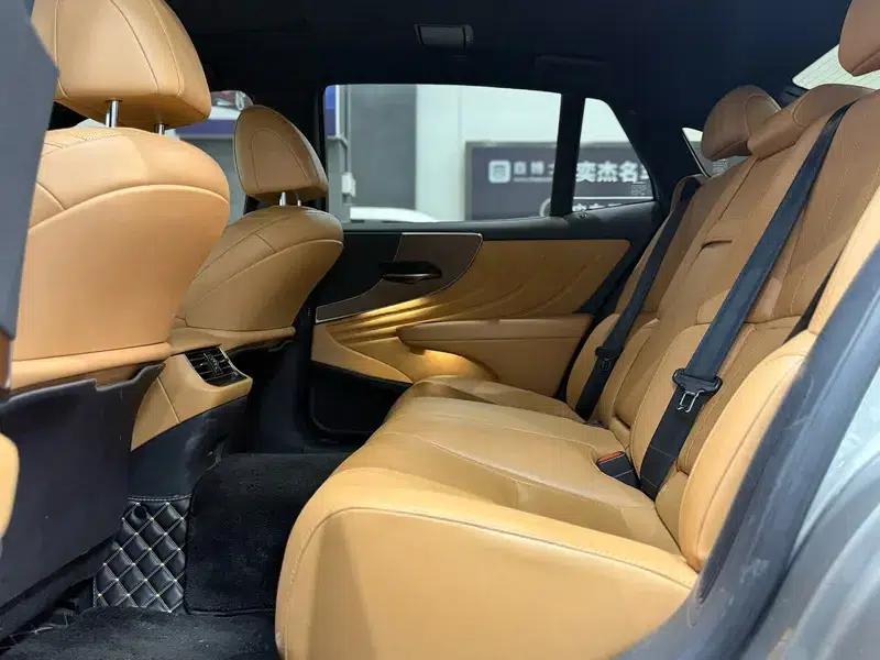 Lexus LS 2021 500h Premium Edition — миниатюра 18