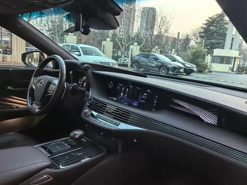 Lexus LS 2020 500h Luxury Edition (China VI Emission Standard) — миниатюра 11