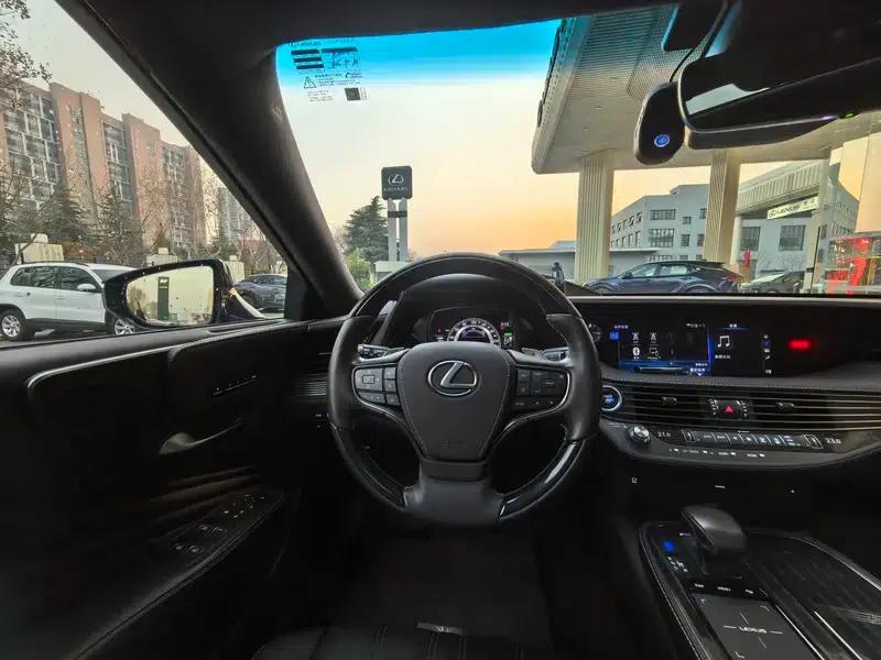 Lexus LS 2020 500h Luxury Edition (China VI Emission Standard) — миниатюра 14