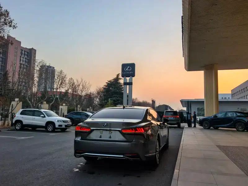 Lexus LS 2020 500h Luxury Edition (China VI Emission Standard) — миниатюра 7