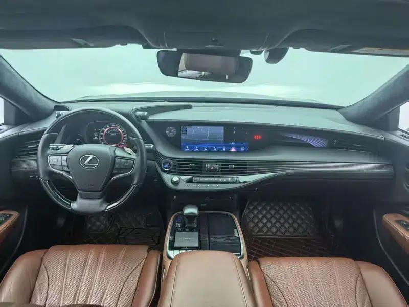 Lexus LS 2018 500h Executive Edition (China V emission standard) — миниатюра 12