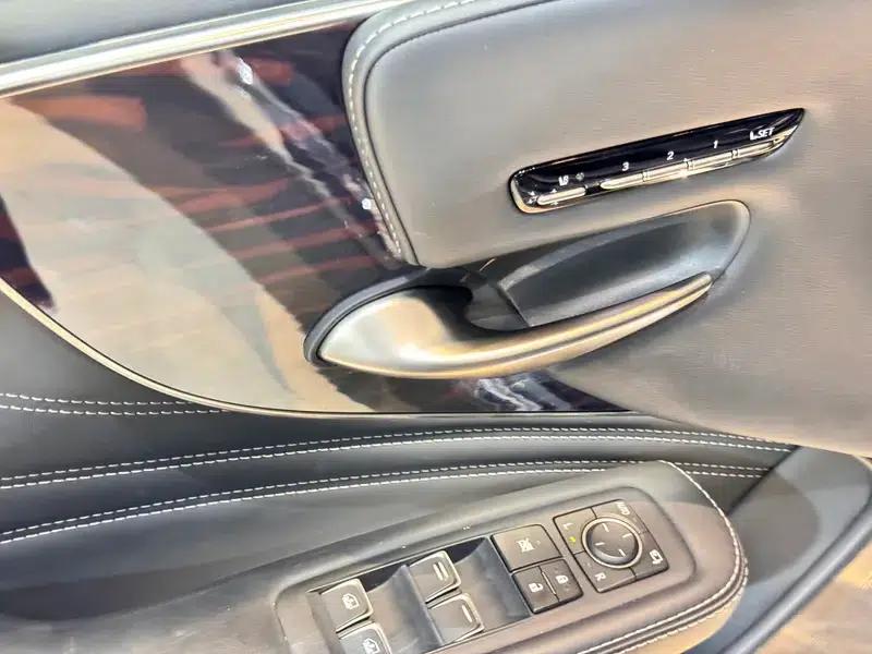 Lexus LS 2018 500h Executive Edition (China V emission standard) — миниатюра 20