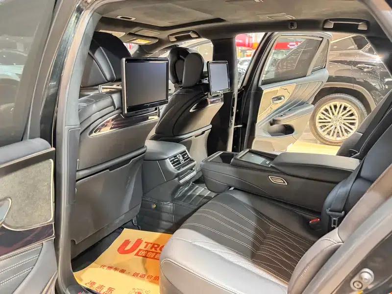 Lexus LS 2018 500h Executive Edition (China V emission standard) — миниатюра 21