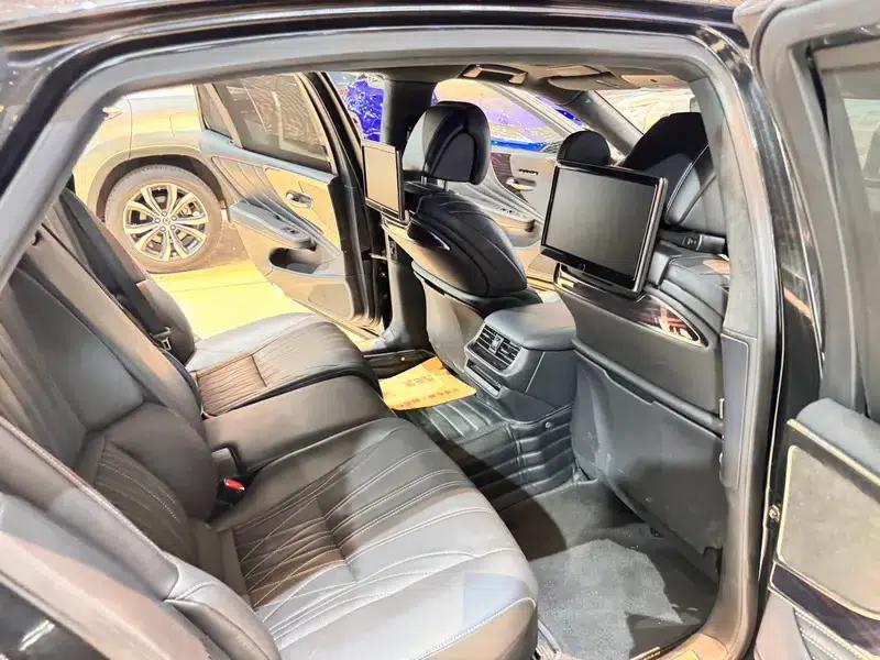 Lexus LS 2018 500h Executive Edition (China V emission standard) — миниатюра 25