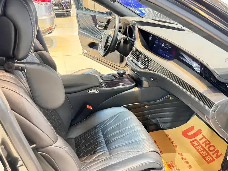 Lexus LS 2018 500h Executive Edition (China V emission standard) — миниатюра 27