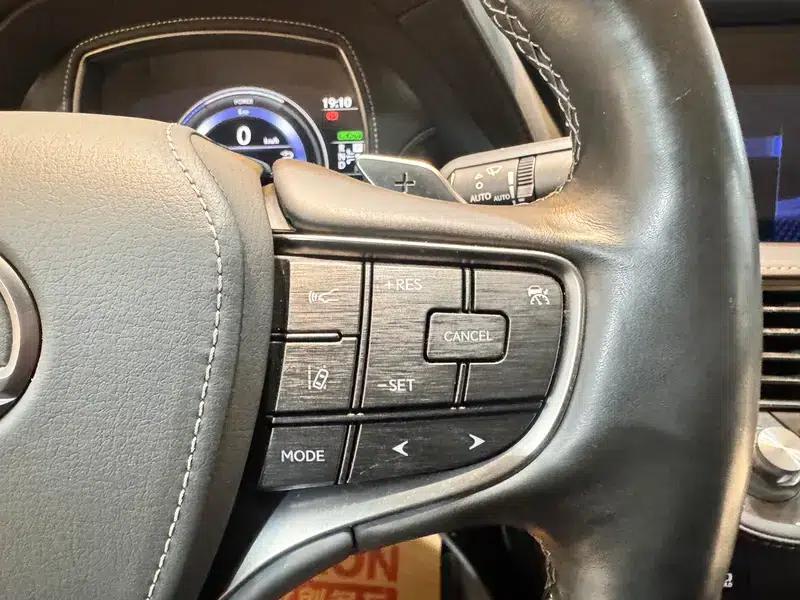 Lexus LS 2018 500h Executive Edition (China V emission standard) — миниатюра 10