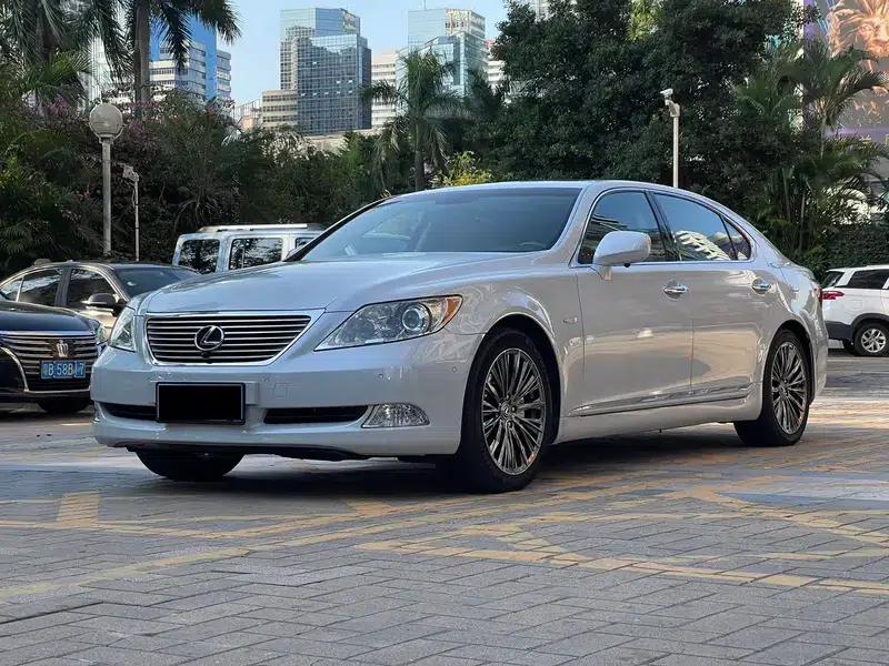 Lexus LS 2006 460L Premium Edition — миниатюра 1