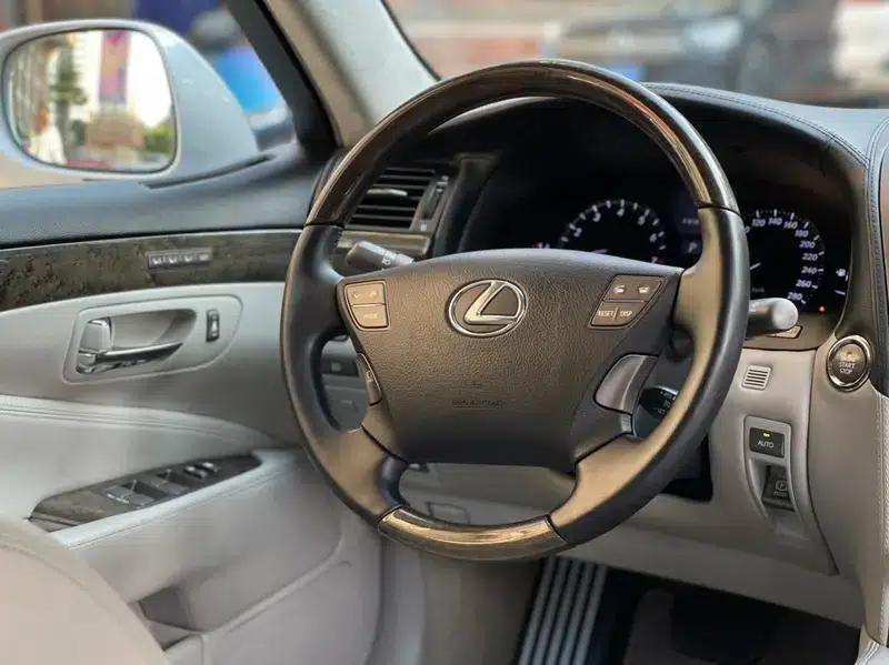 Lexus LS 2006 460L Premium Edition — миниатюра 25