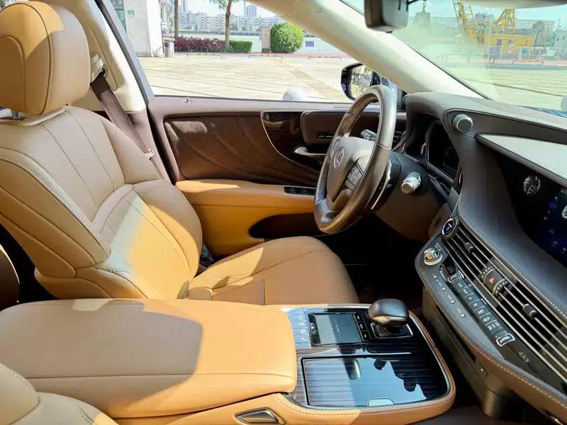 Lexus LS 2020 500h Premium Edition (China VI Emission Standard) — миниатюра 20
