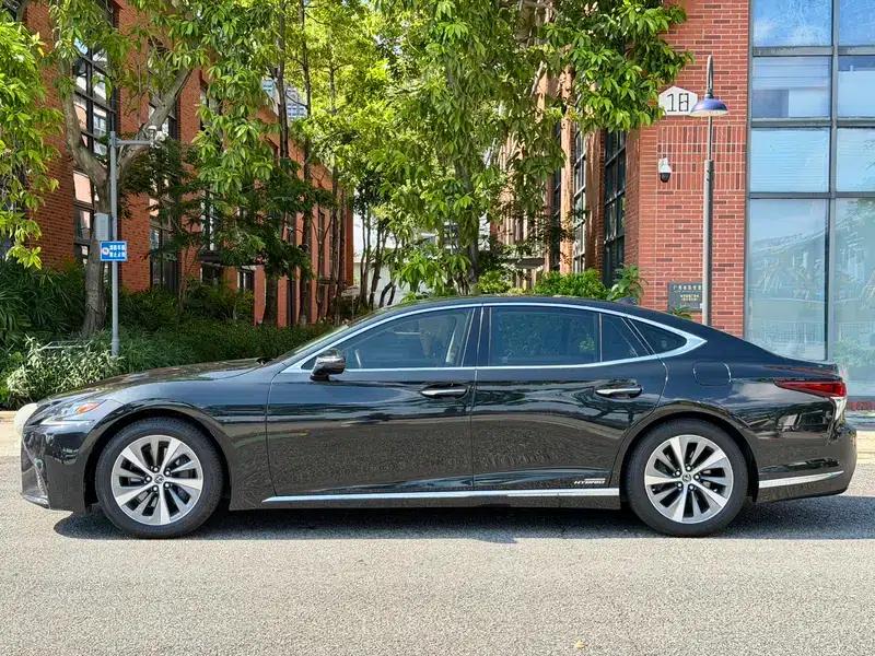 Lexus LS 2020 500h Premium Edition (China VI Emission Standard) — миниатюра 4