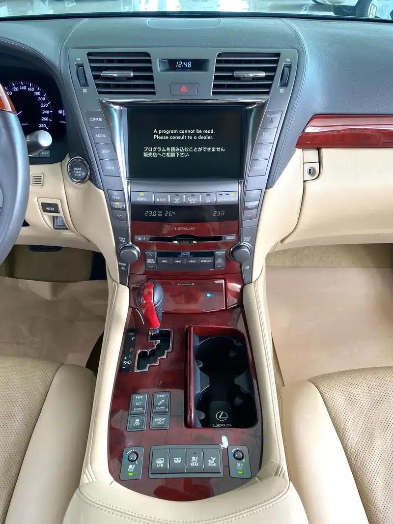 Lexus LS 2007 4.6L Automatic Luxury Extended Wheelbase — миниатюра 11