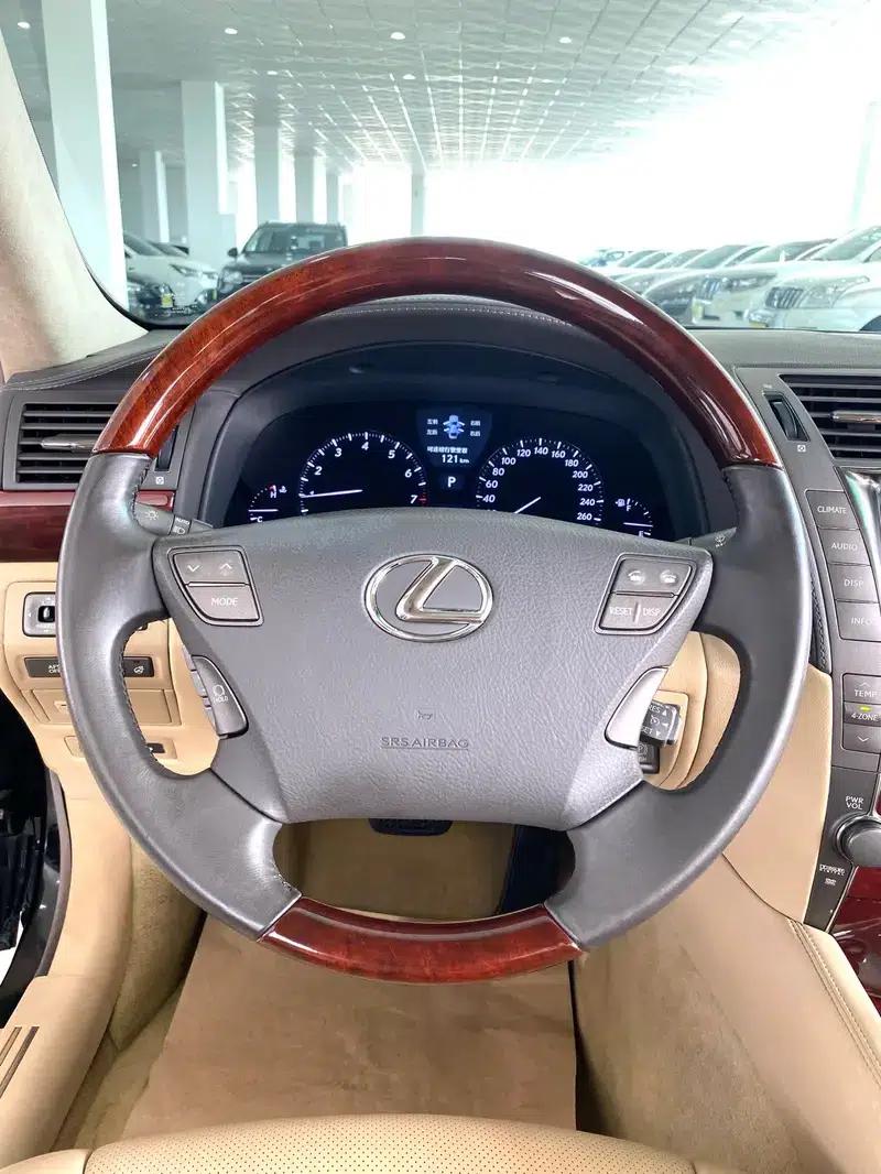 Lexus LS 2007 4.6L Automatic Luxury Extended Wheelbase — миниатюра 12