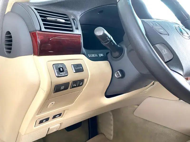 Lexus LS 2007 4.6L Automatic Luxury Extended Wheelbase — миниатюра 13