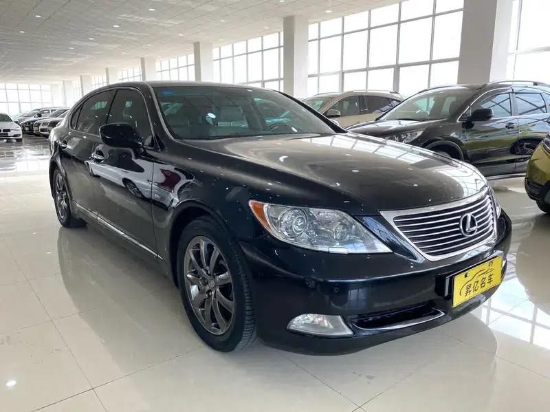 Lexus LS 2007 4.6L Automatic Luxury Extended Wheelbase — миниатюра 3