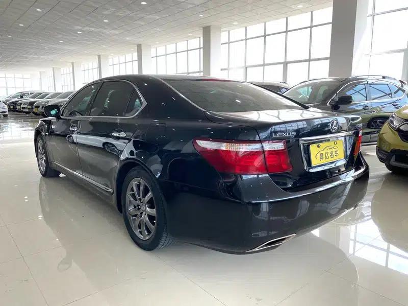 Lexus LS 2007 4.6L Automatic Luxury Extended Wheelbase — миниатюра 4