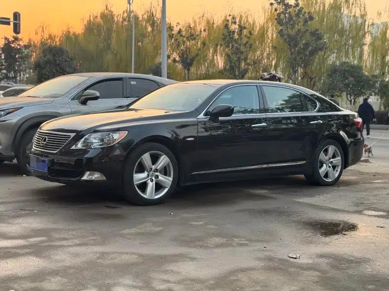 Lexus LS 2006 460L Premium Edition — миниатюра 1
