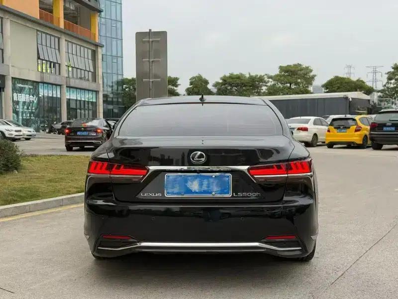Lexus LS 2018 500h Executive Edition (China VI Emission Standard) — миниатюра 5