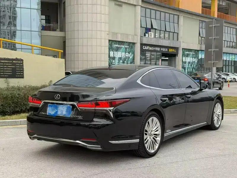 Lexus LS 2018 500h Executive Edition (China VI Emission Standard) — миниатюра 6