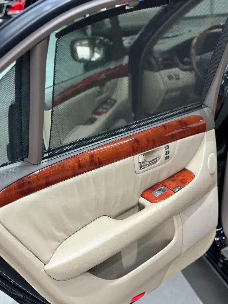 2002 Lexus LS 4.3L (Parallel Import) — миниатюра 15