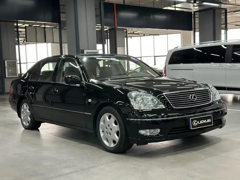 2002 Lexus LS 4.3L (Parallel Import) — миниатюра 3