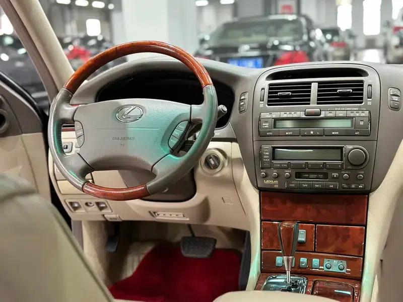 2002 Lexus LS 4.3L (Parallel Import) — миниатюра 22