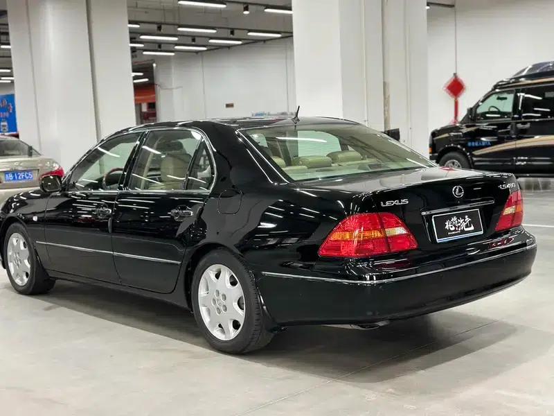 2002 Lexus LS 4.3L (Parallel Import) — миниатюра 4