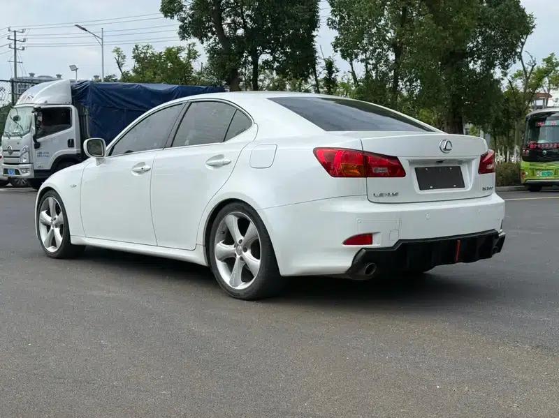 Lexus IS 2008 300 Luxury Edition — миниатюра 4