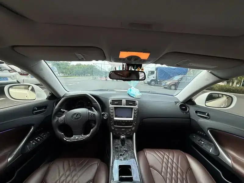 Lexus IS 2008 300 Luxury Edition — миниатюра 8