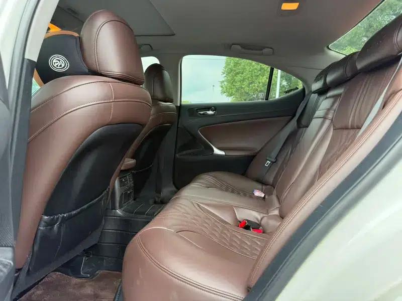 Lexus IS 2008 300 Luxury Edition — миниатюра 10