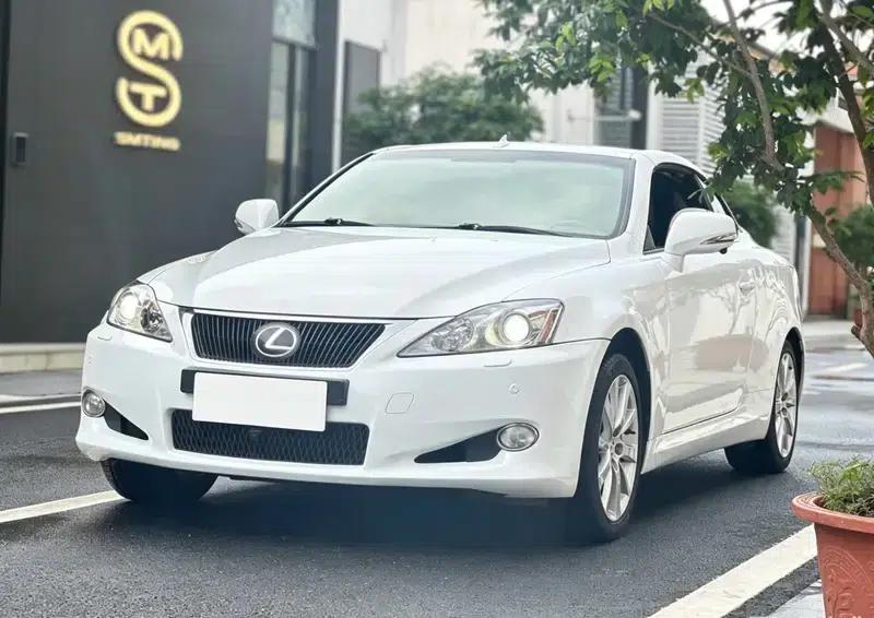 Lexus IS 2009 300C — миниатюра 1