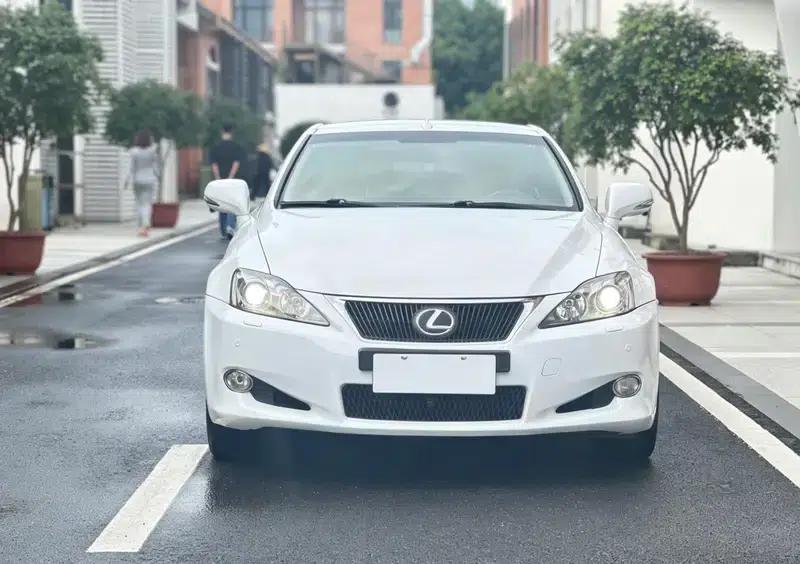 Lexus IS 2009 300C — миниатюра 2