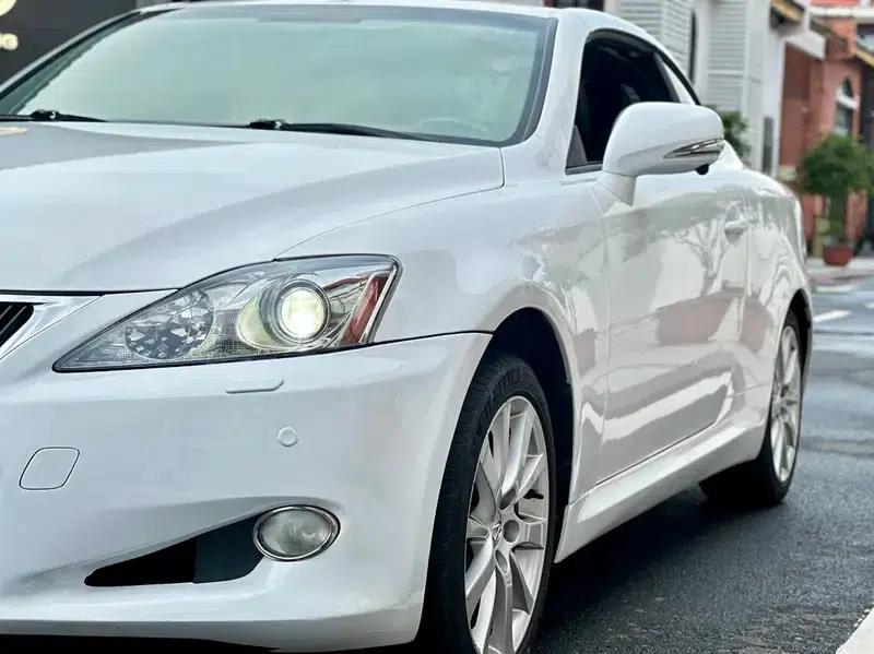 Lexus IS 2009 300C — миниатюра 14