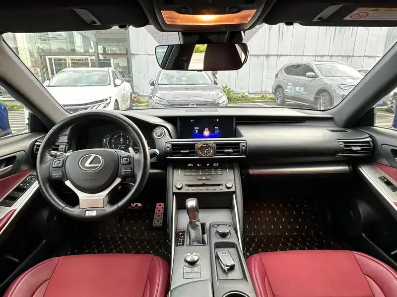 Lexus IS 2017 300 F SPORT Edition — миниатюра 6