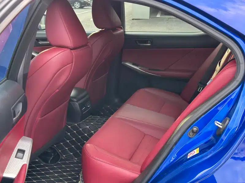 Lexus IS 2017 300 F SPORT Edition — миниатюра 9